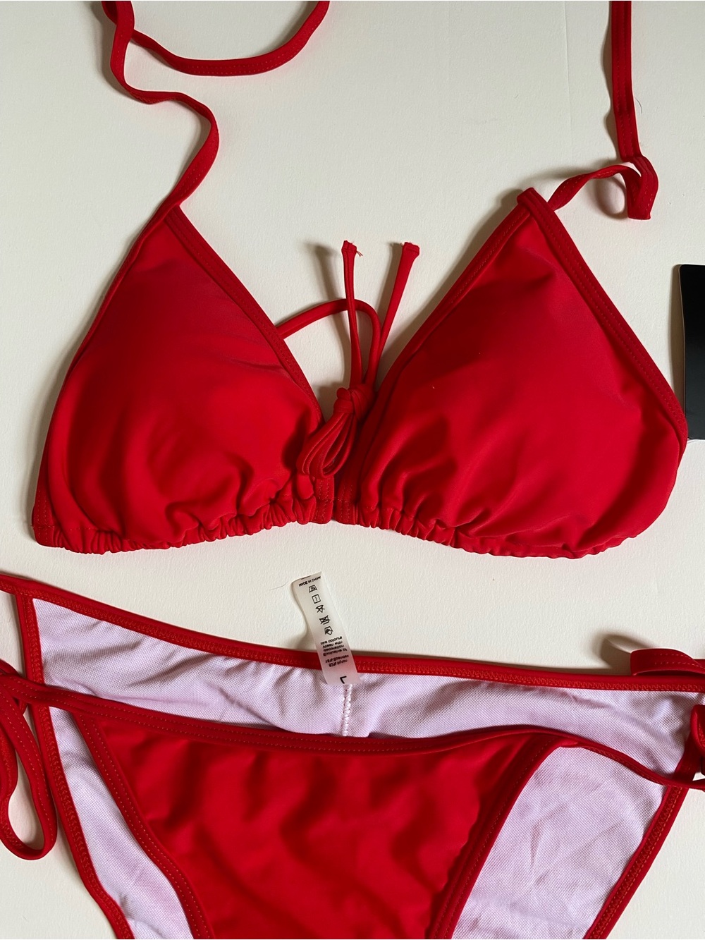 Suvimuga Red Triangle String Bikini Set Size L - Picture 5 of 12